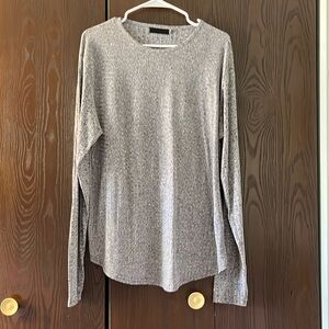 Zacard long sleeved lightweight gray sweater. Size XXL.